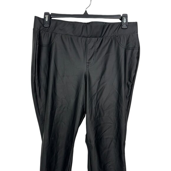 Torrid Black Faux Leather Stretch Jegging Pant Women SZ 2 High-Rise Back Pockets - Picture 2 of 11